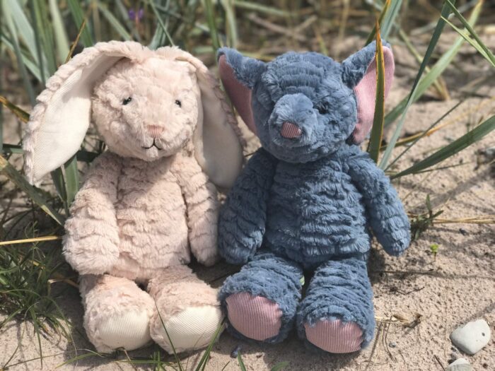 Mollis Hase Kuscheltier Baby (36cm groß) – Weiches Stofftier für Kinder & Babys – Kuschel – Bild 7